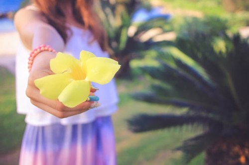 【69枚】土屋太鳳がおっぱいを大胆強調♡カップ数やたおパイ画像 | Lovely[ラブリー]のイメージ