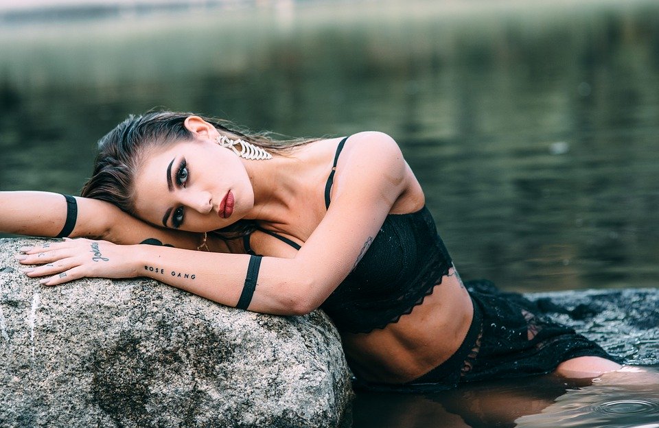 菜々緒の年齢は？兄がモデル並みのイケメン！恋人や過去彼氏は誰？	 | Lovely[ラブリー]のイメージ