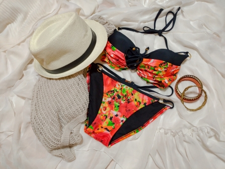  篠崎愛の水着画像100枚集結！エロさ満点ダイナマイトボディは必見！ | Lovely[ラブリー]のイメージ