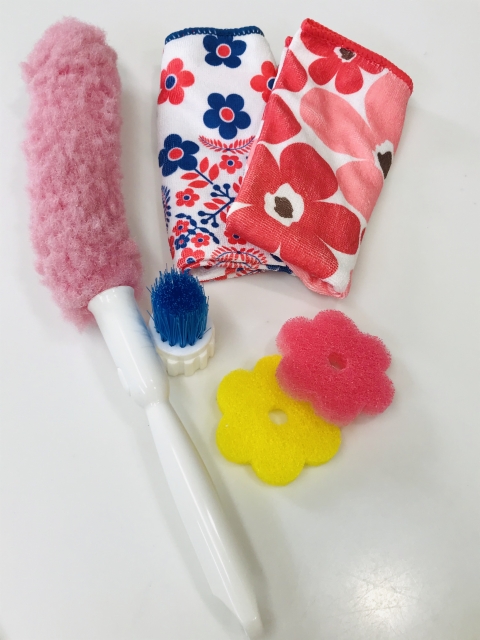 100均エアダスターと代用アイテム15選♡ダイソー・セリアも！ | Lovely[ラブリー]のイメージ