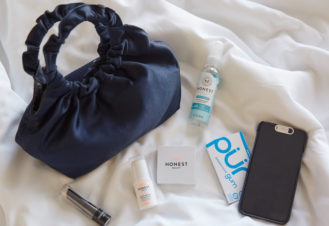 100均のペットボトルカバー20選！ディズニーやサンリオも！ | Lovely[ラブリー]のイメージ