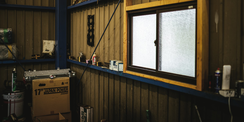 100均の隙間テープ19選｜ドアも静かに閉まる！【防寒・騒音対策】 | Lovely[ラブリー]のイメージ