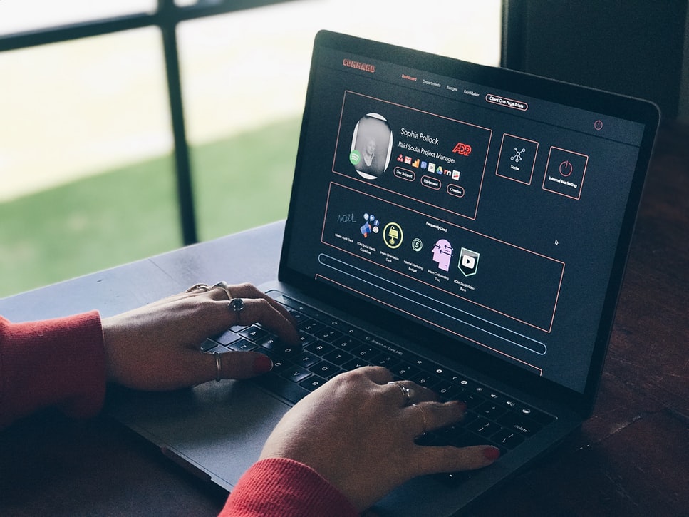 在宅勤務・テレワーク｜お尻が痛くならない椅子用クッション11選 | Lovely[ラブリー]のイメージ