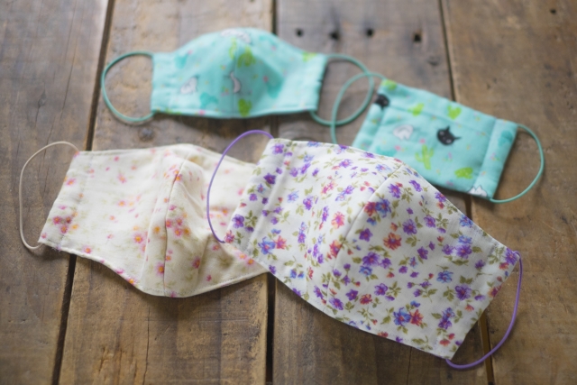 マスクの作り方まとめ｜人気の立体マスク・ハンカチマスク・布マスクなど | Lovely[ラブリー]のイメージ