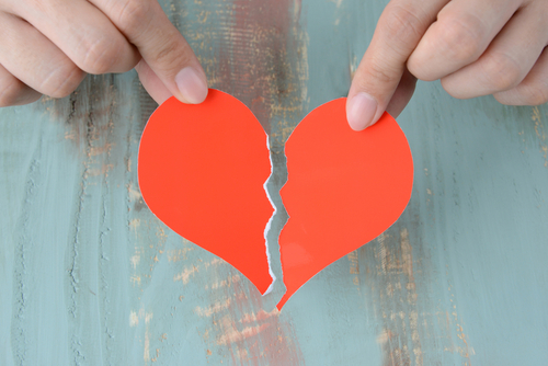 彼氏と上手に別れる方法！同棲している場合は？伝え方のポイントや準備についても解説 | Lovely[ラブリー]のイメージ