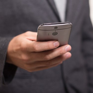 未読無視する男性が脈ありか見分ける方法｜未読スルーの男性心理は駆け引き？