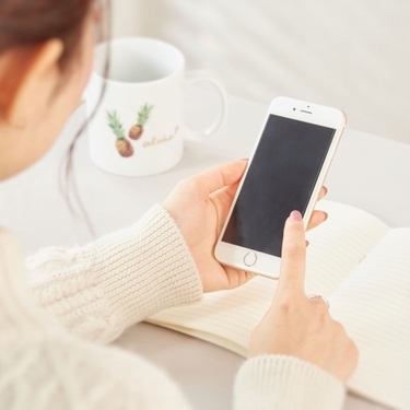LINEを既読スルーする女性の心理は？脈なしなのか駆け引きなのか女性心理を解説	