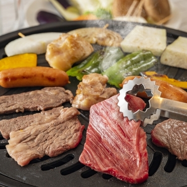 初デートで焼肉に誘う心理とは？男性の本音と焼肉デートでの注意点！	